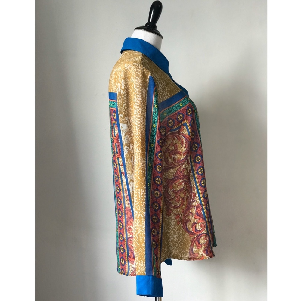 Multi-Color Printed Blouse - Picture 3 of 4